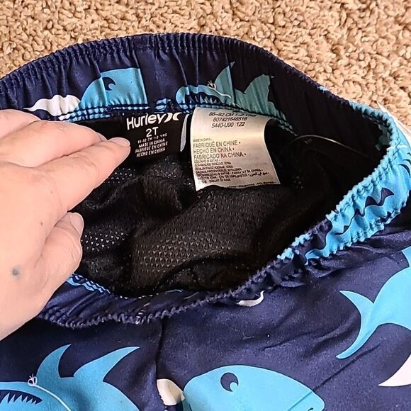 Hurley swimming 🏊‍♀️ trunks kids waist 9.5" - Picture 2 of 3